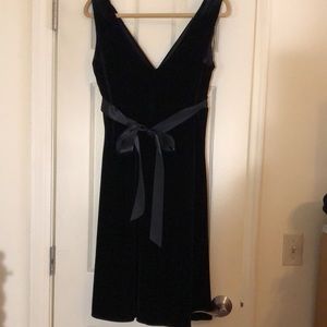 Black sleeveless Cocktail/Prom Dress - Size 12 NWT